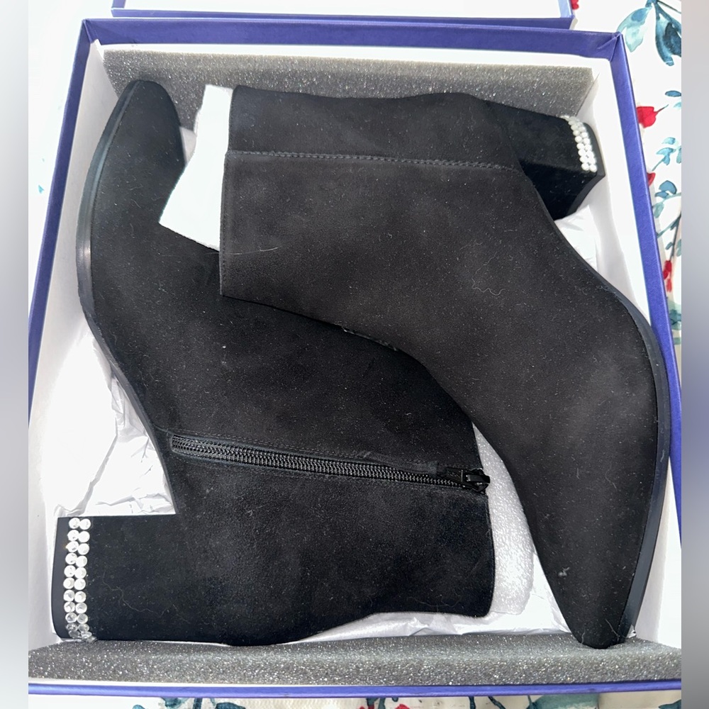 Stuart Weitzman Women’s Booties Size 11